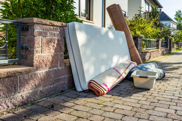 Best Estate Cleanout Services  in Copiague, NY